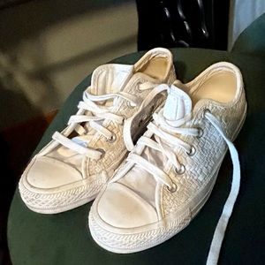 Cute textured converse